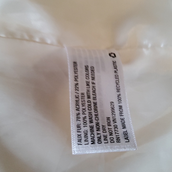 Faux Fur Vest - Picture 4 of 5